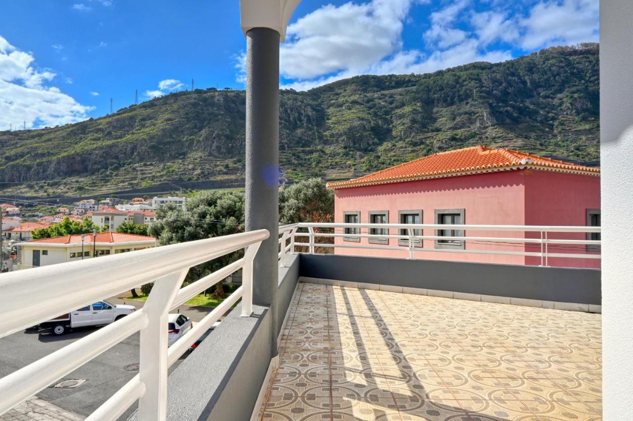 Nidia'S Place, A Home In Madeira Machico  Exterior photo